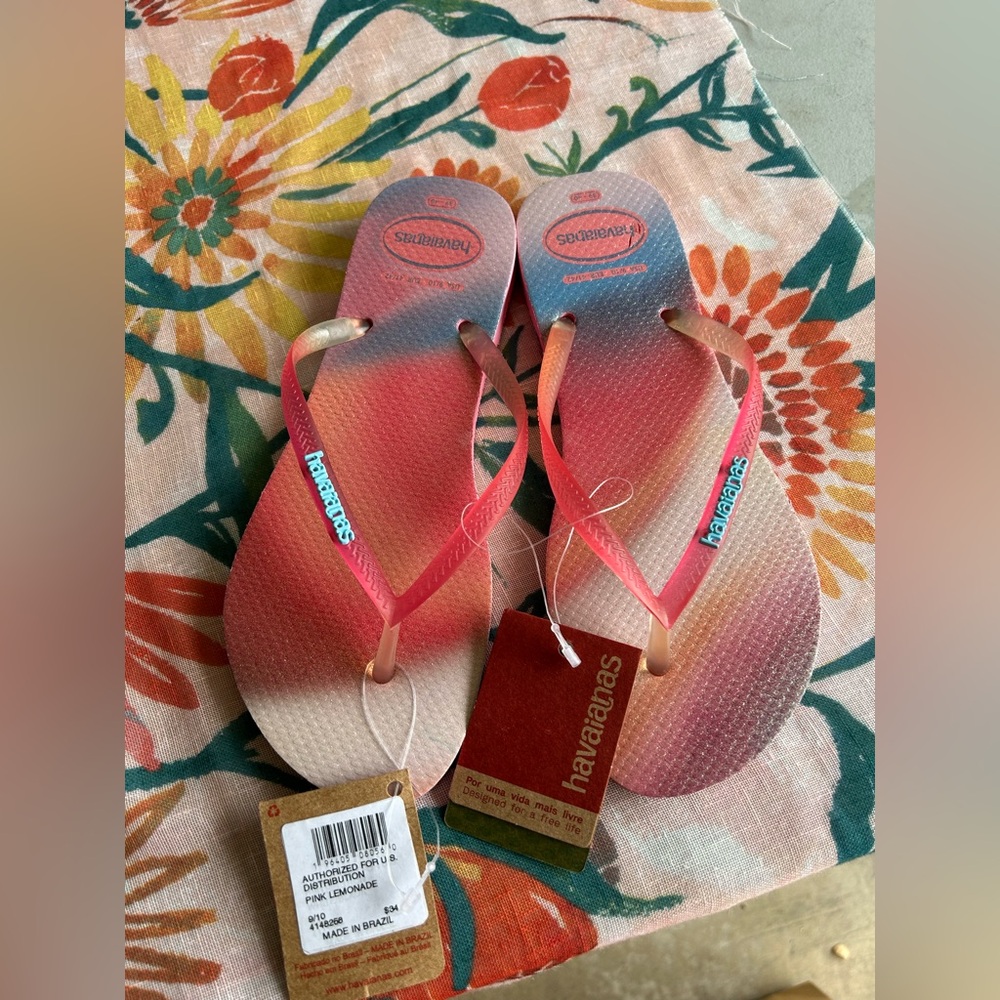 Havaianas Gradient Pink and Blue Sandals size 9